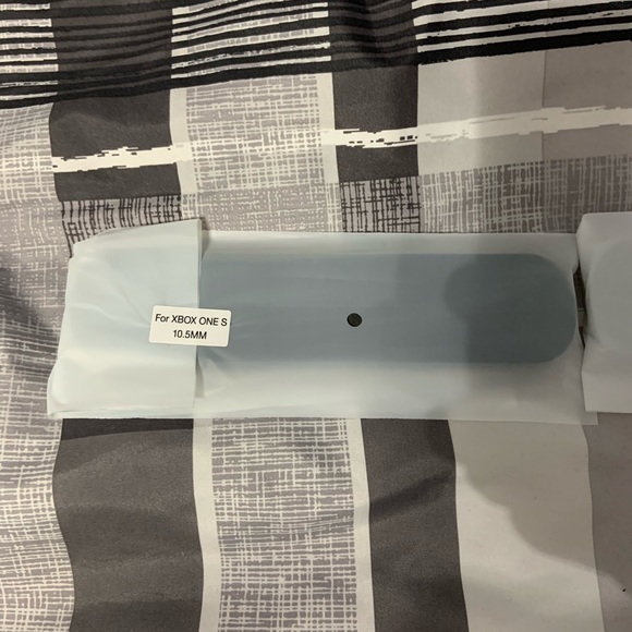 Xbox Stand - Picture 6 of 7